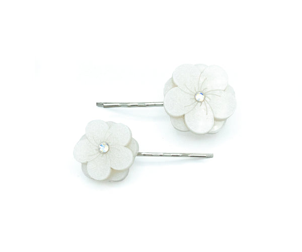 Set of Bobby Pins White Flowers